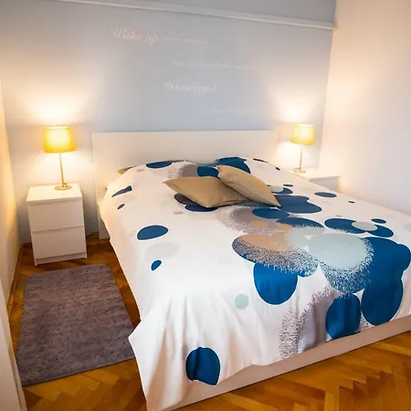 Appartement Tina Pula